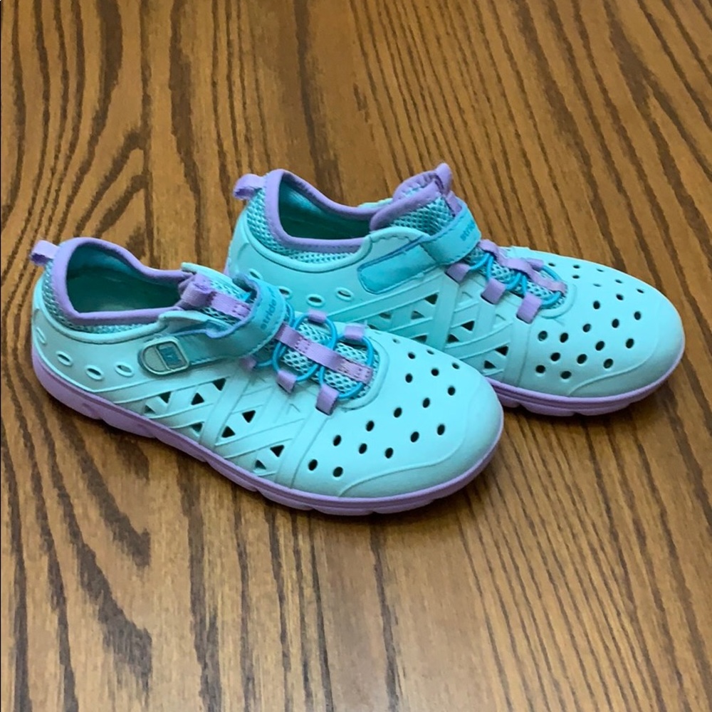 Stride Rite Phibian